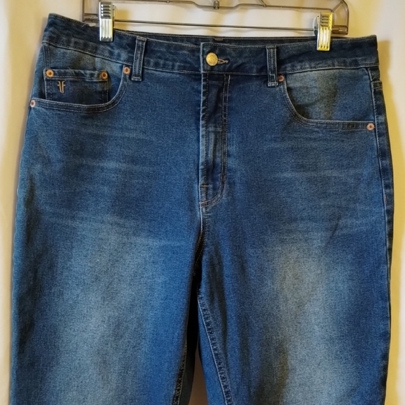 Frye Women's Straight Leg Jeans in Dark Blue Wash - Picture 2 of 14